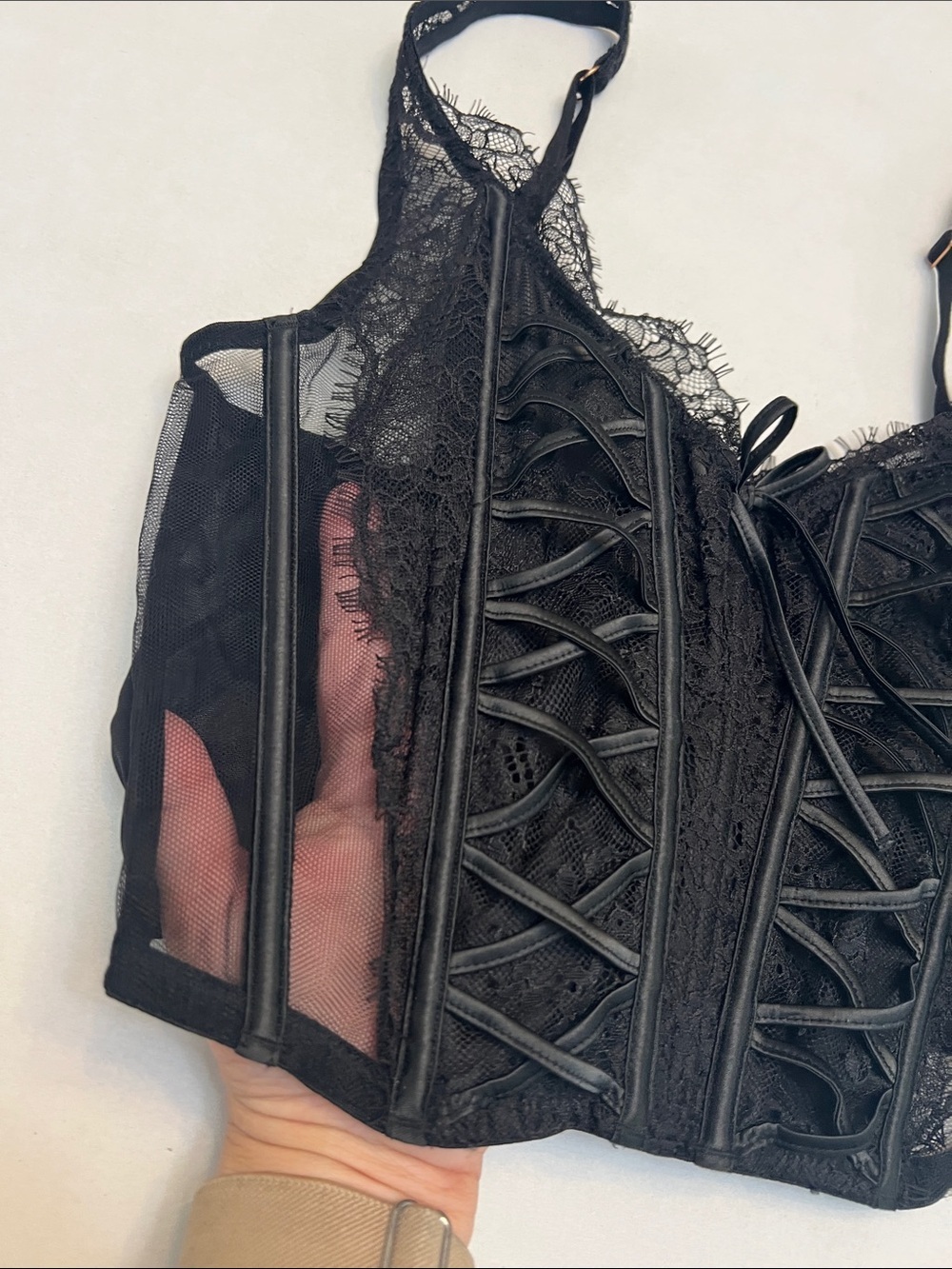 VICTORIA’S SECRET BLACK DREAM ANGELS UNLINED LACE UP CORSET BRA TOP M/DD - Picture 5 of 14